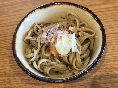 手打ちした蕎麦