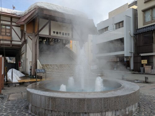 宇奈月温泉駅前